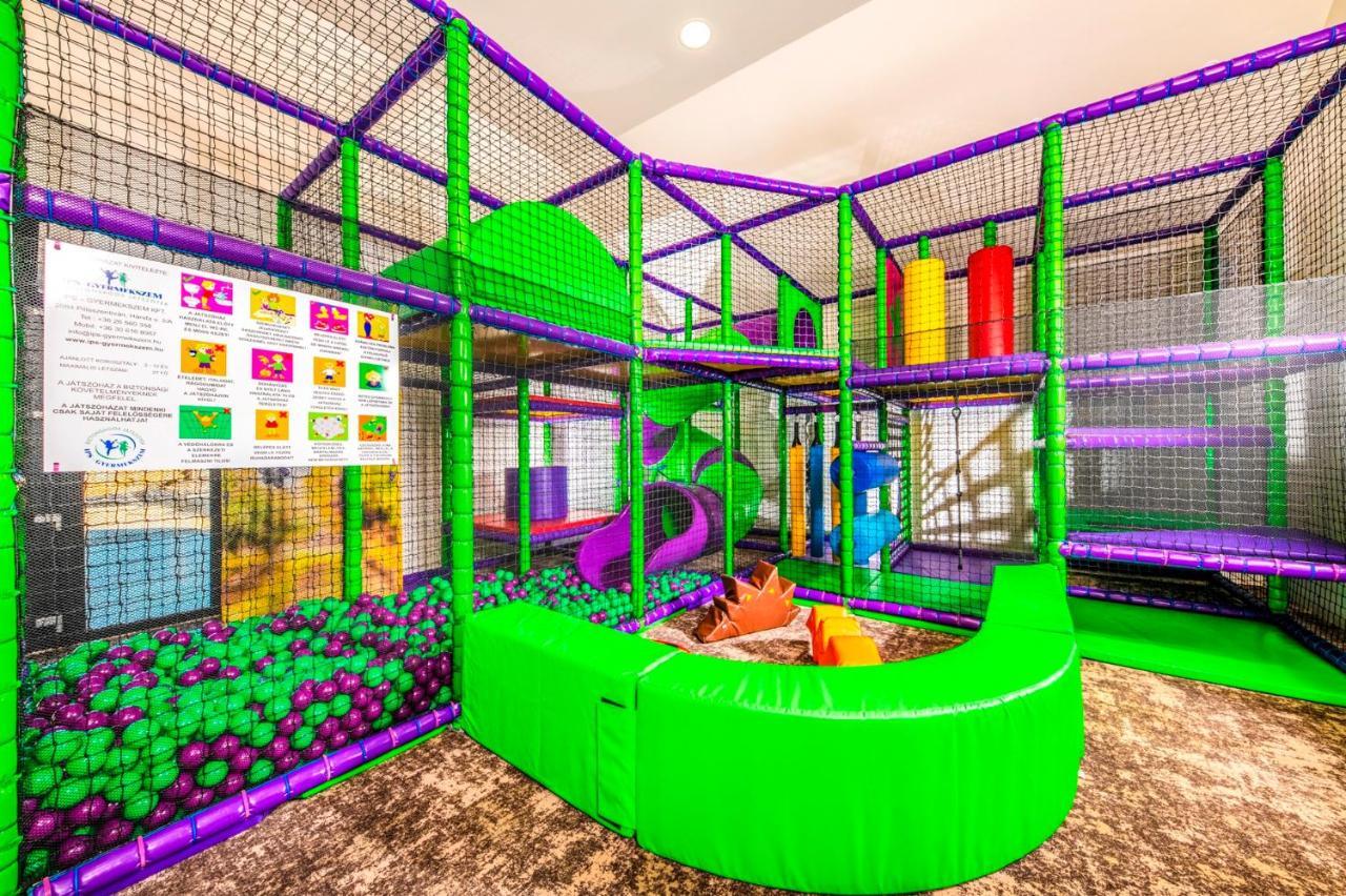 Villa Cuvee Egerszalok Luaran gambar
